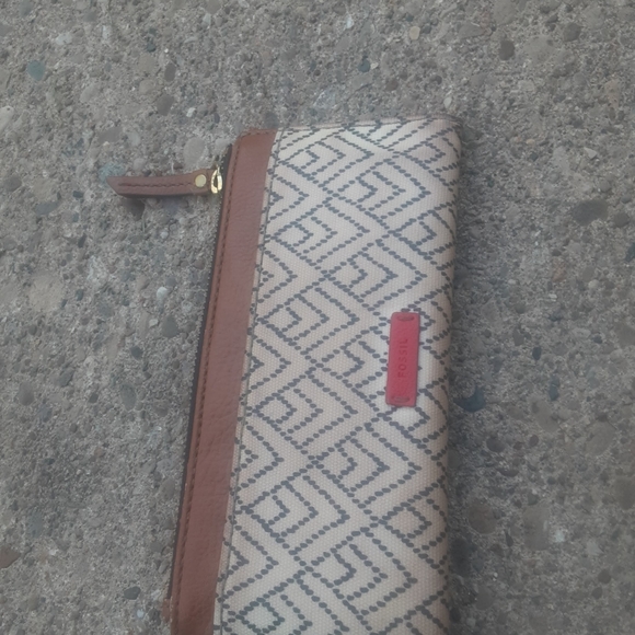 Fossil Wallet - Picture 2 of 12